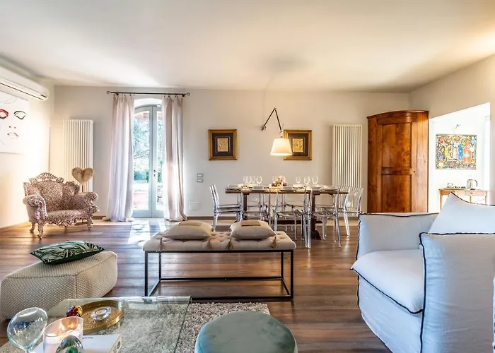 Semesterbostad Villa Siena *